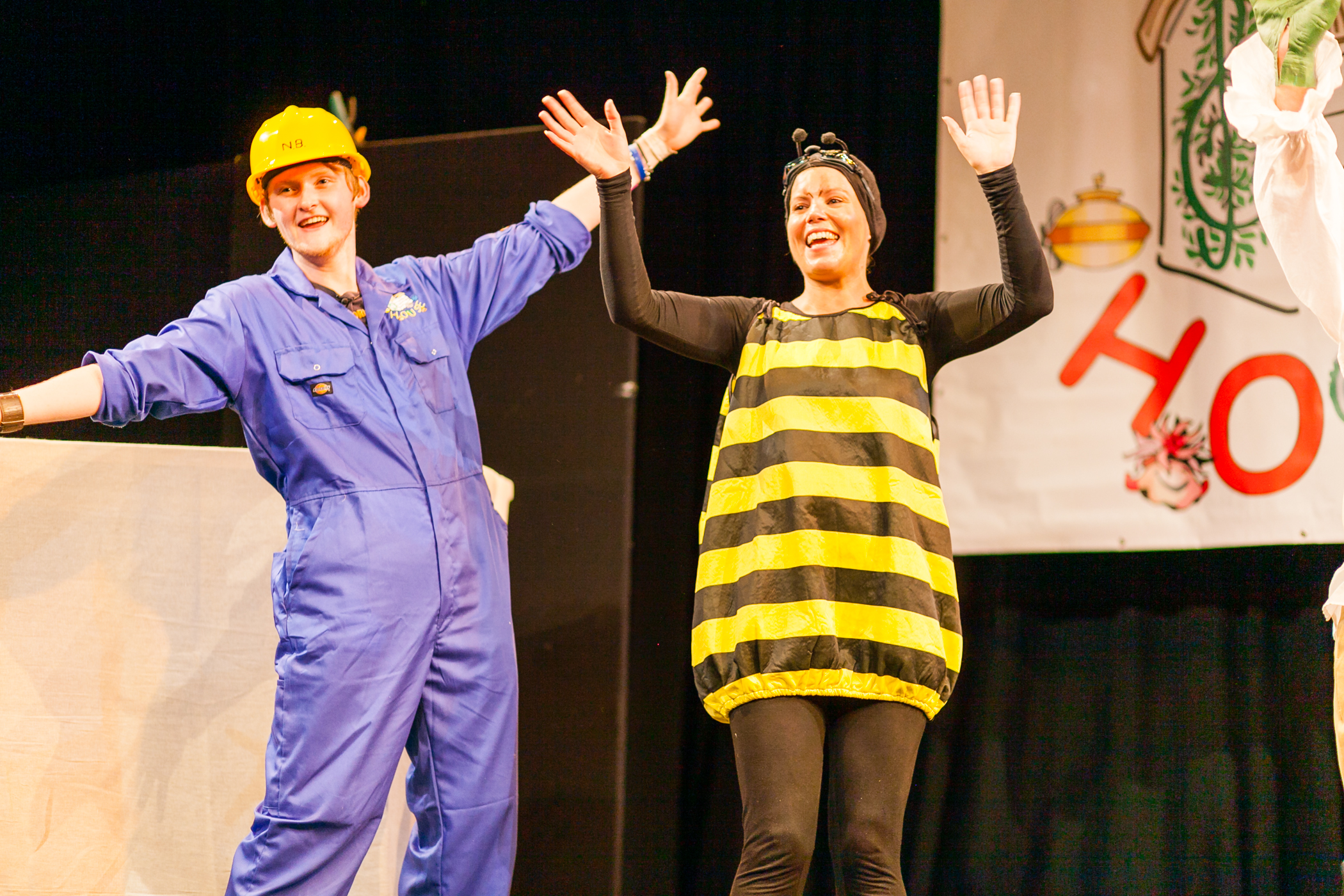 notebuilder-and-bee-2.jpg